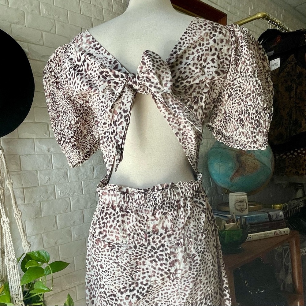 Sea New York Calla Cheetah Smocked V-Neck Jumpsuit Size 8 - Picture 11 of 15